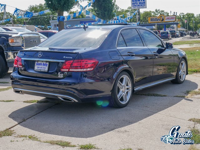 Mercedes-Benz E-Class photo 15