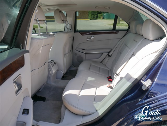 Mercedes-Benz E-Class photo 11