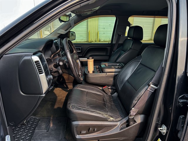 Chevrolet Silverado photo 12