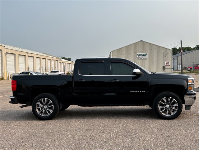 Chevrolet Silverado photo 8