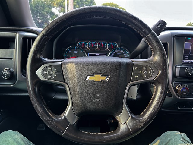 Chevrolet Silverado photo 10