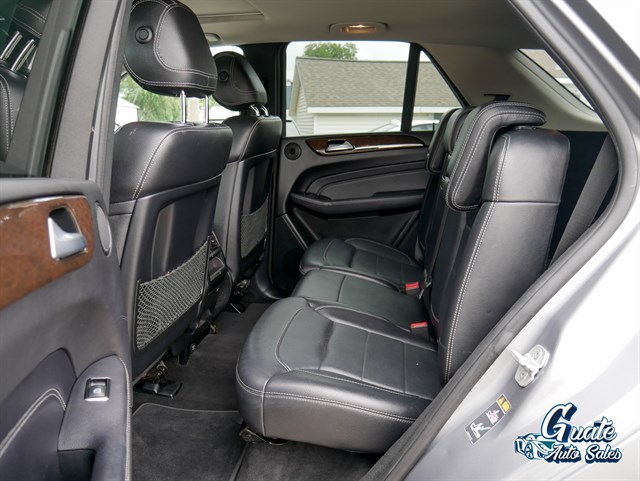 Mercedes-Benz M-Class photo 10