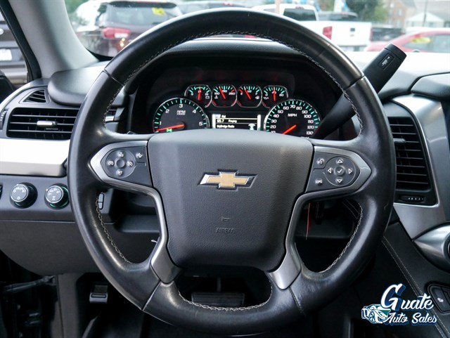 Chevrolet Suburban photo 7