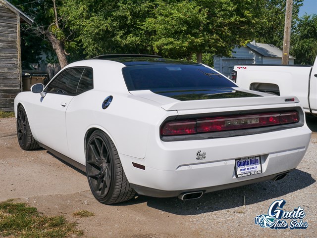 Dodge Challenger photo 10