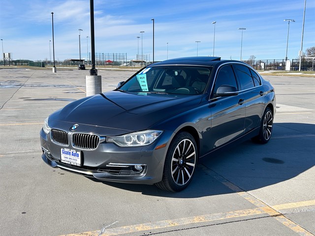 BMW 3 Series photo 3