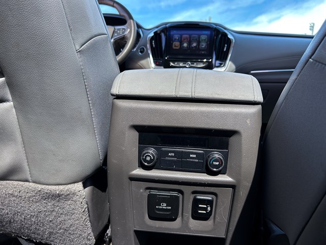 Chevrolet Traverse photo 15
