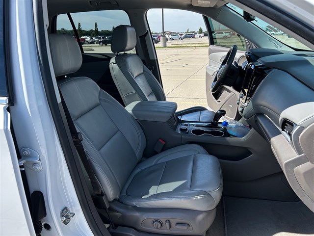 Chevrolet Traverse photo 17