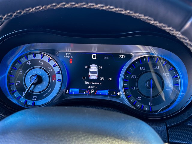 Chrysler 300 photo 6