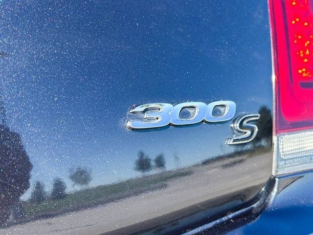 Chrysler 300 photo 19