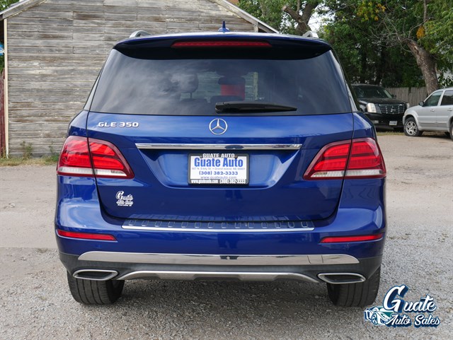Mercedes-Benz GLE-Class photo 15