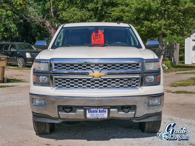 Chevrolet Silverado photo 2