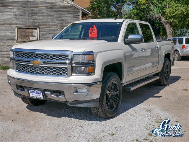 Chevrolet Silverado photo 3
