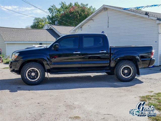 Toyota Tacoma photo 4