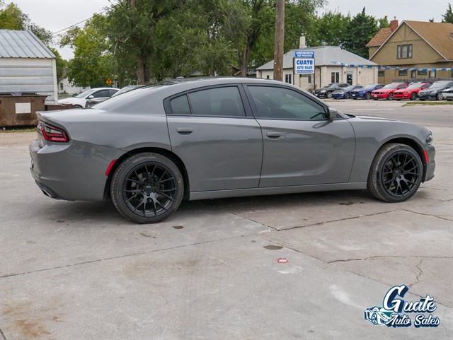 Dodge Charger photo 14