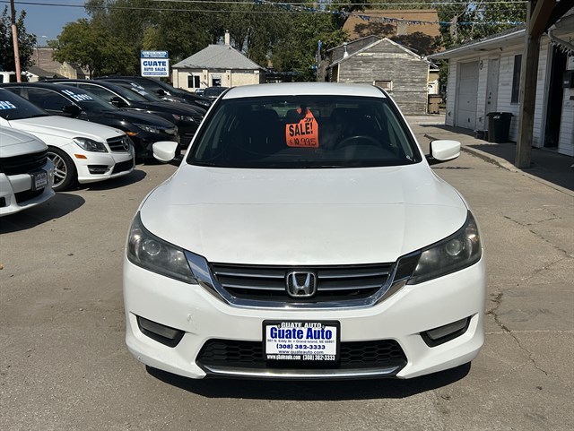 Honda Accord photo 2