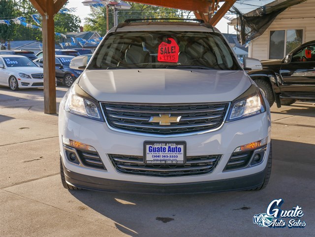 Chevrolet Traverse photo 2