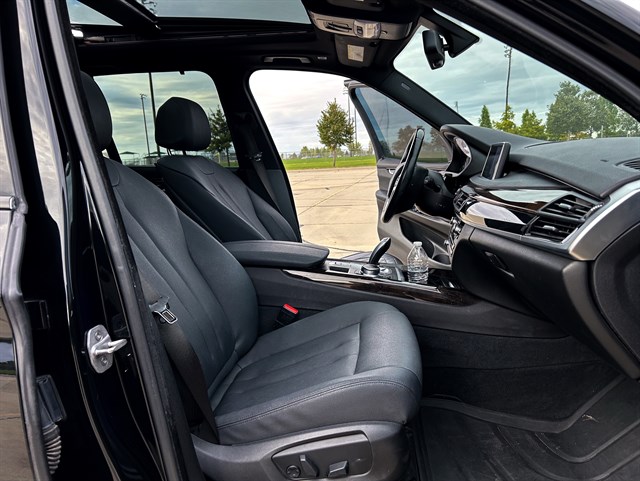 BMW X5 photo 17