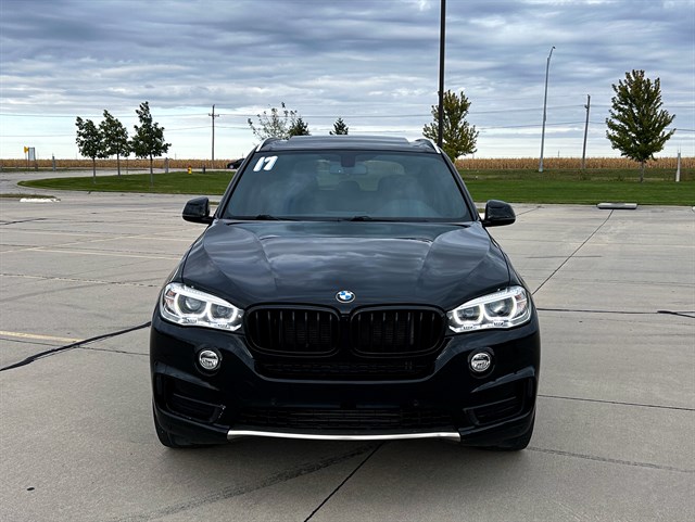 BMW X5 photo 2