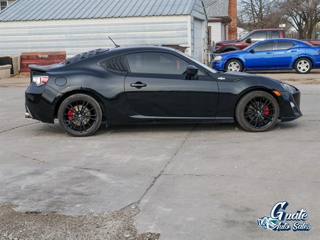 Scion FR-S photo 14