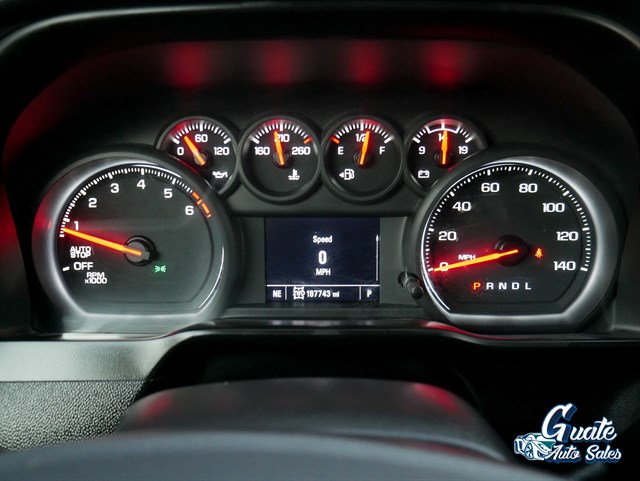 Chevrolet Silverado photo 6