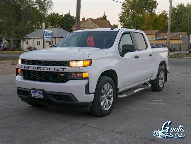 Chevrolet Silverado photo 3