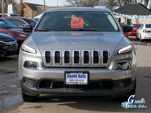 Jeep Cherokee photo 2