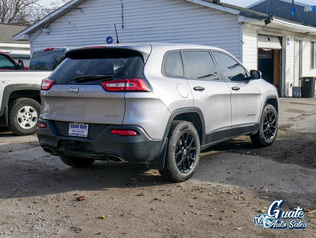Jeep Cherokee photo 13
