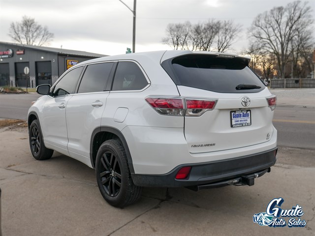 Toyota Highlander photo 11