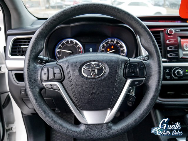 Toyota Highlander photo 7