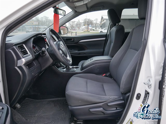 Toyota Highlander photo 5