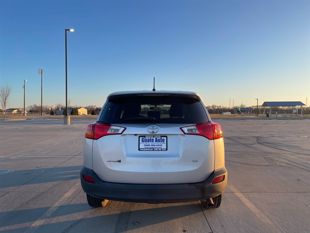 Toyota RAV4 photo 13