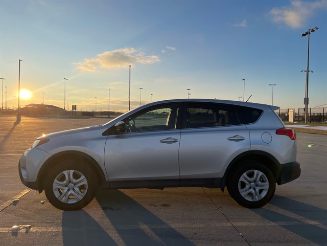 Toyota RAV4 photo 11