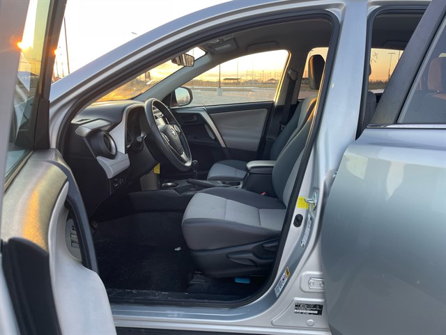 Toyota RAV4 photo 16