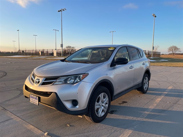 Toyota RAV4 photo 3