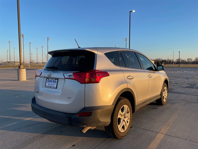 Toyota RAV4 photo 14