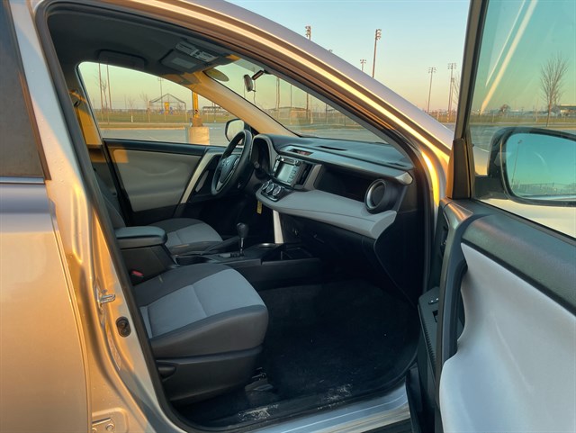 Toyota RAV4 photo 19