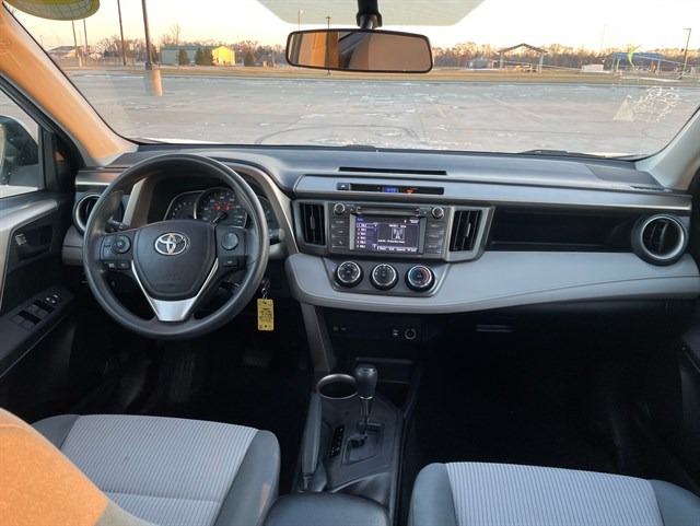 Toyota RAV4 photo 5