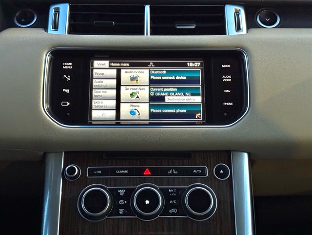 Land Rover Range Rover Sport photo 7