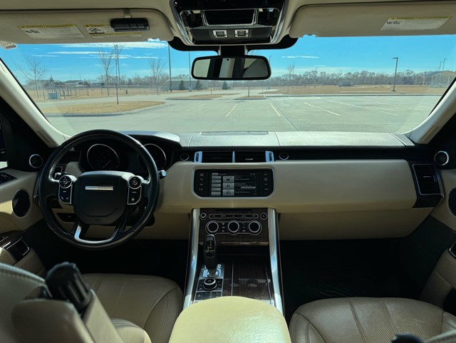 Land Rover Range Rover Sport photo 9