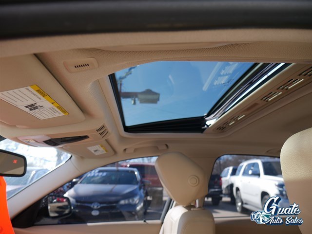 BMW 3 Series photo 6