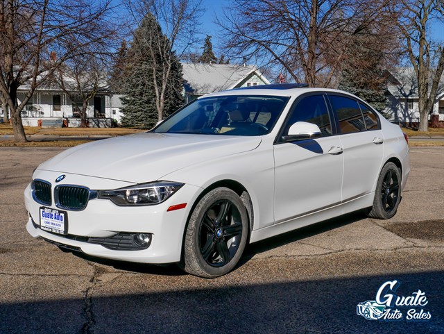 BMW 3 Series photo 3