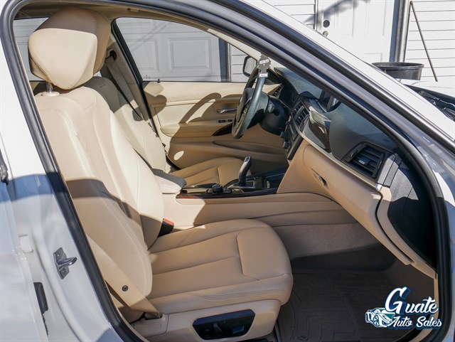 BMW 3 Series photo 16