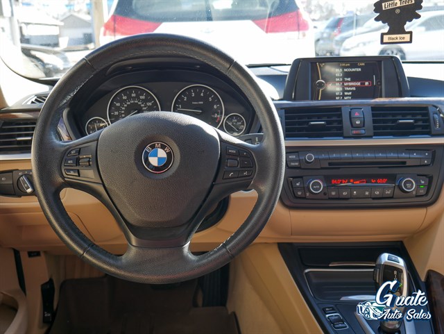 BMW 3 Series photo 9