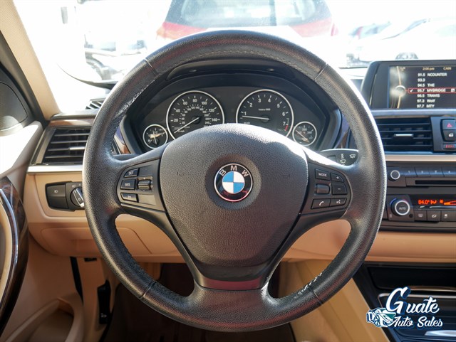 BMW 3 Series photo 8