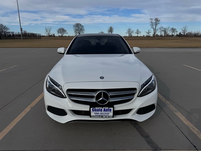 Mercedes-Benz C-Class photo 2
