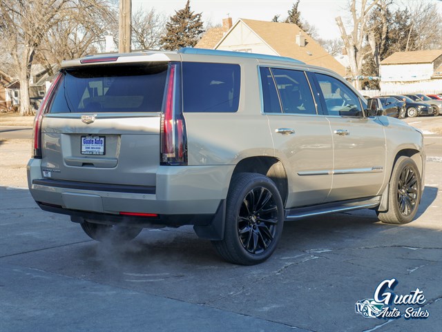 Cadillac Escalade photo 13