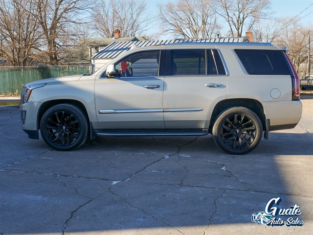 Cadillac Escalade photo 4