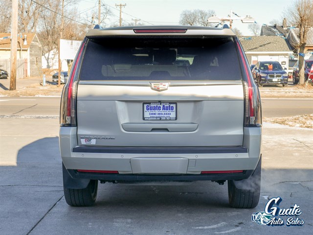 Cadillac Escalade photo 12