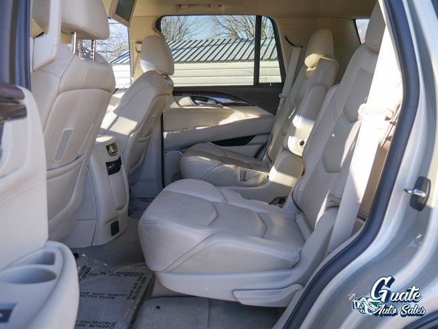 Cadillac Escalade photo 10