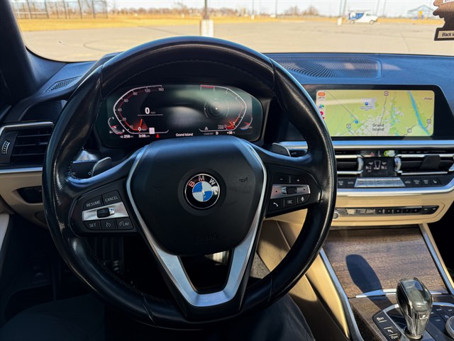 BMW 3 Series photo 6